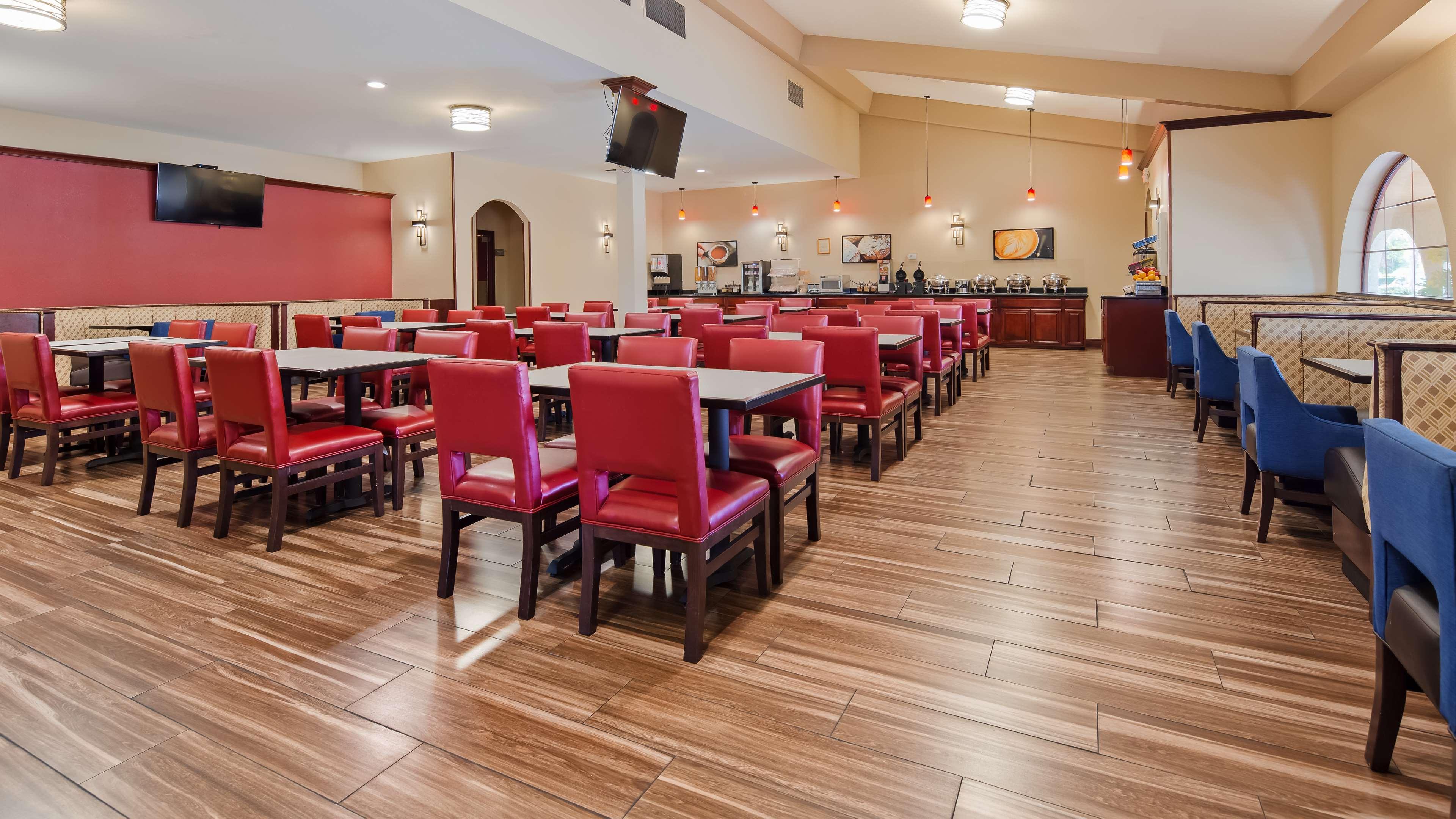 Best Western Plus Waco North Exterior photo