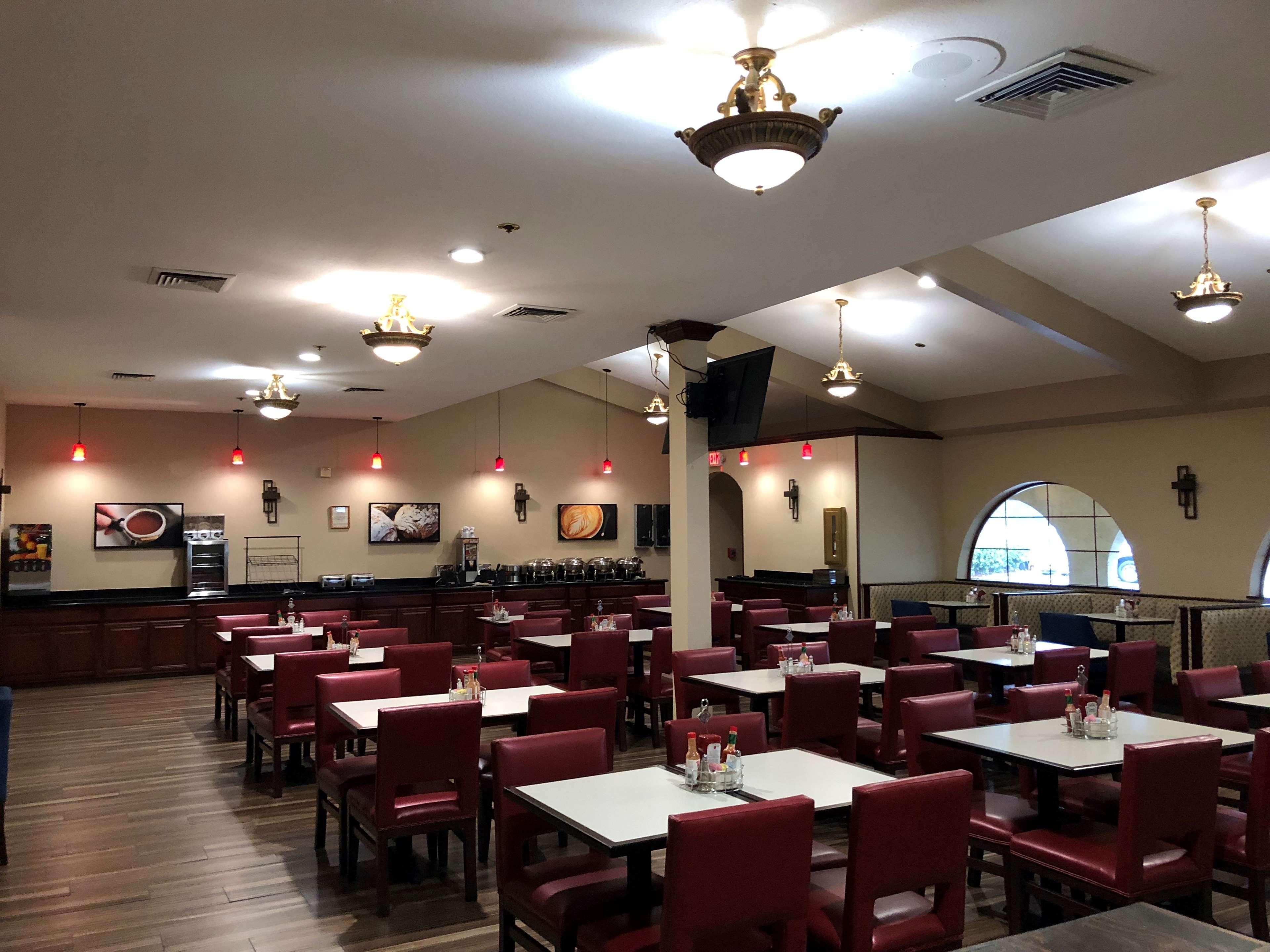 Best Western Plus Waco North Exterior photo