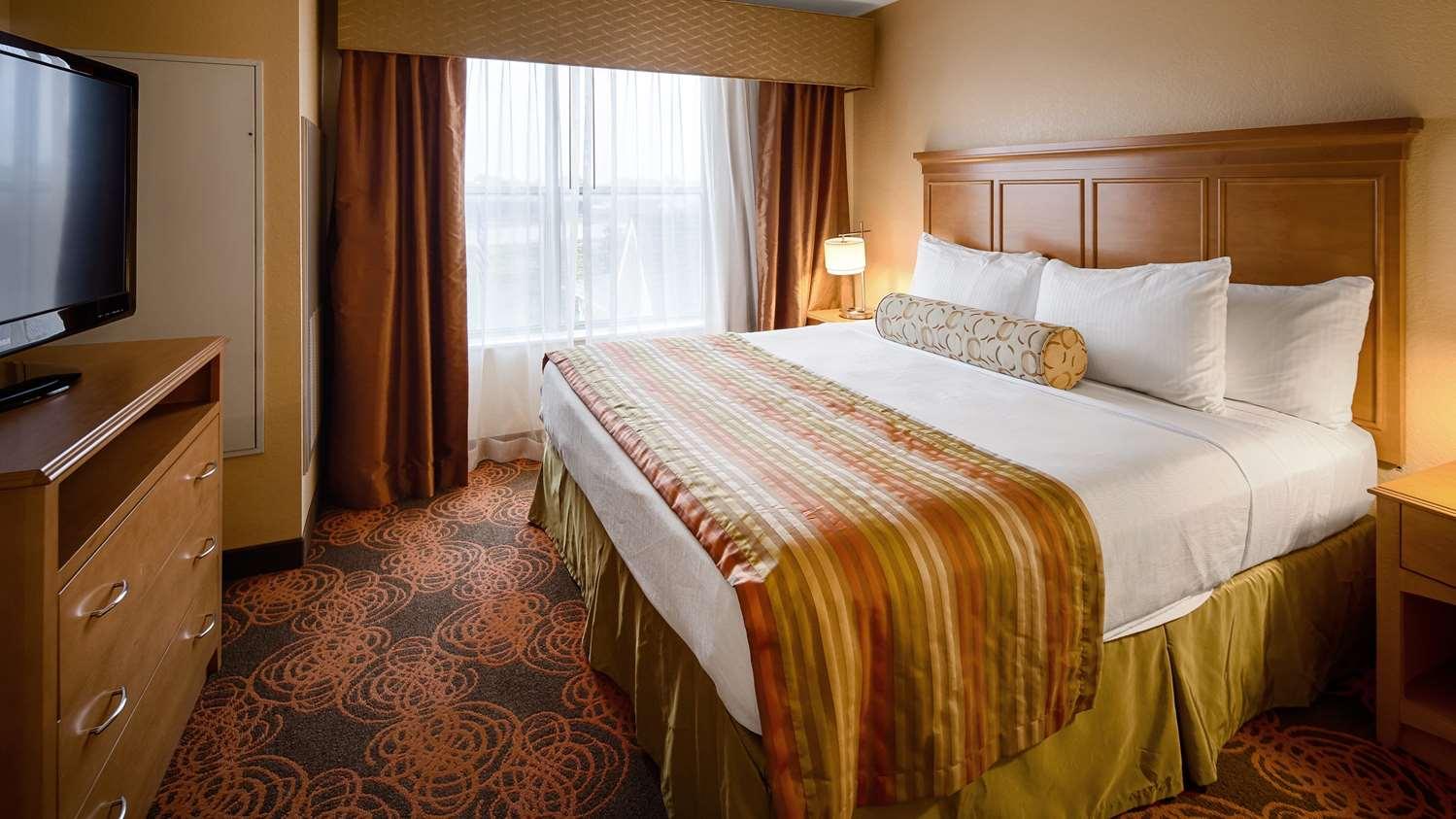 Best Western Plus Waco North Exterior photo