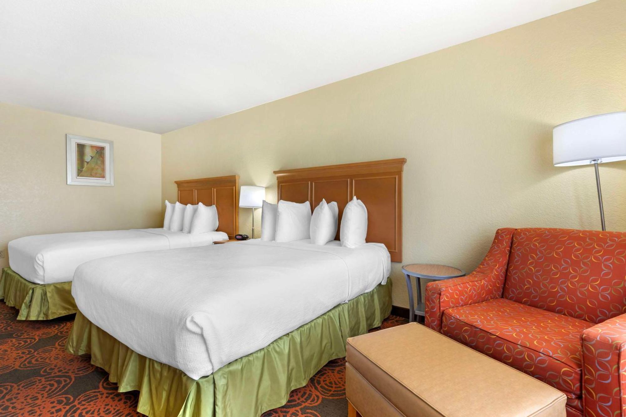 Best Western Plus Waco North Exterior photo