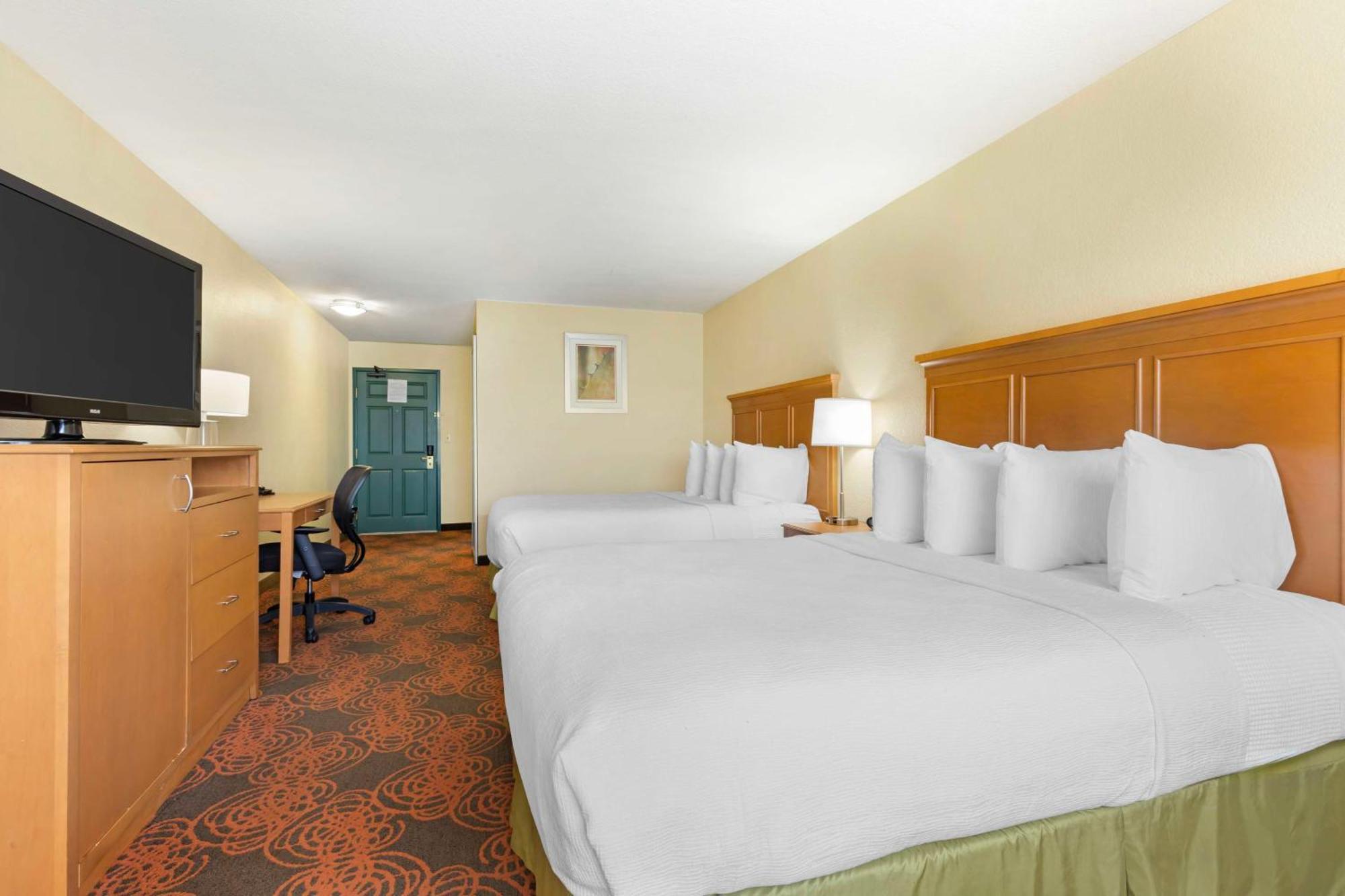 Best Western Plus Waco North Exterior photo