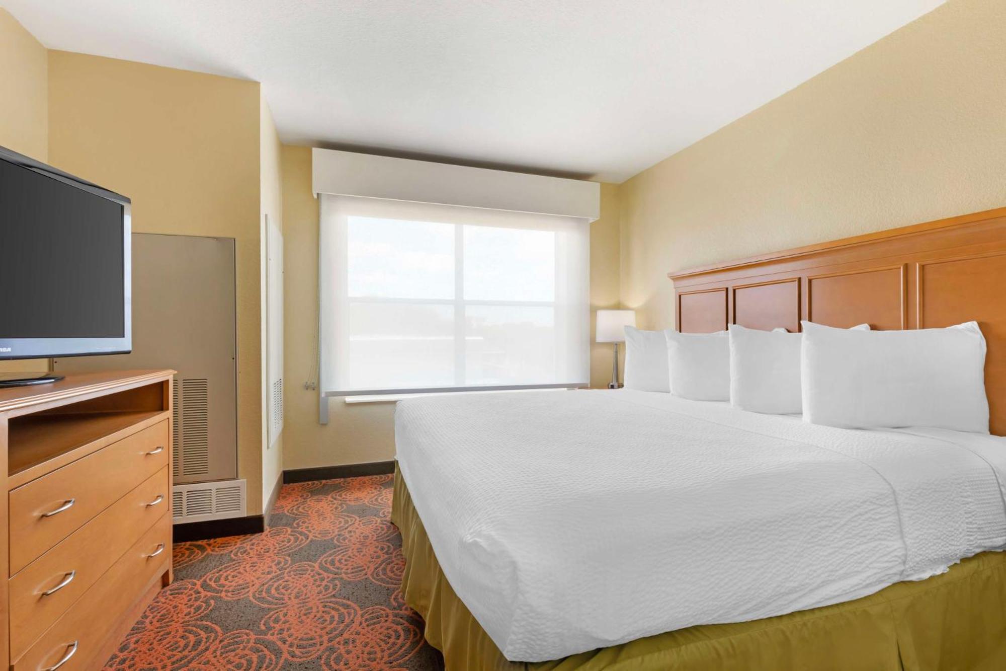 Best Western Plus Waco North Exterior photo