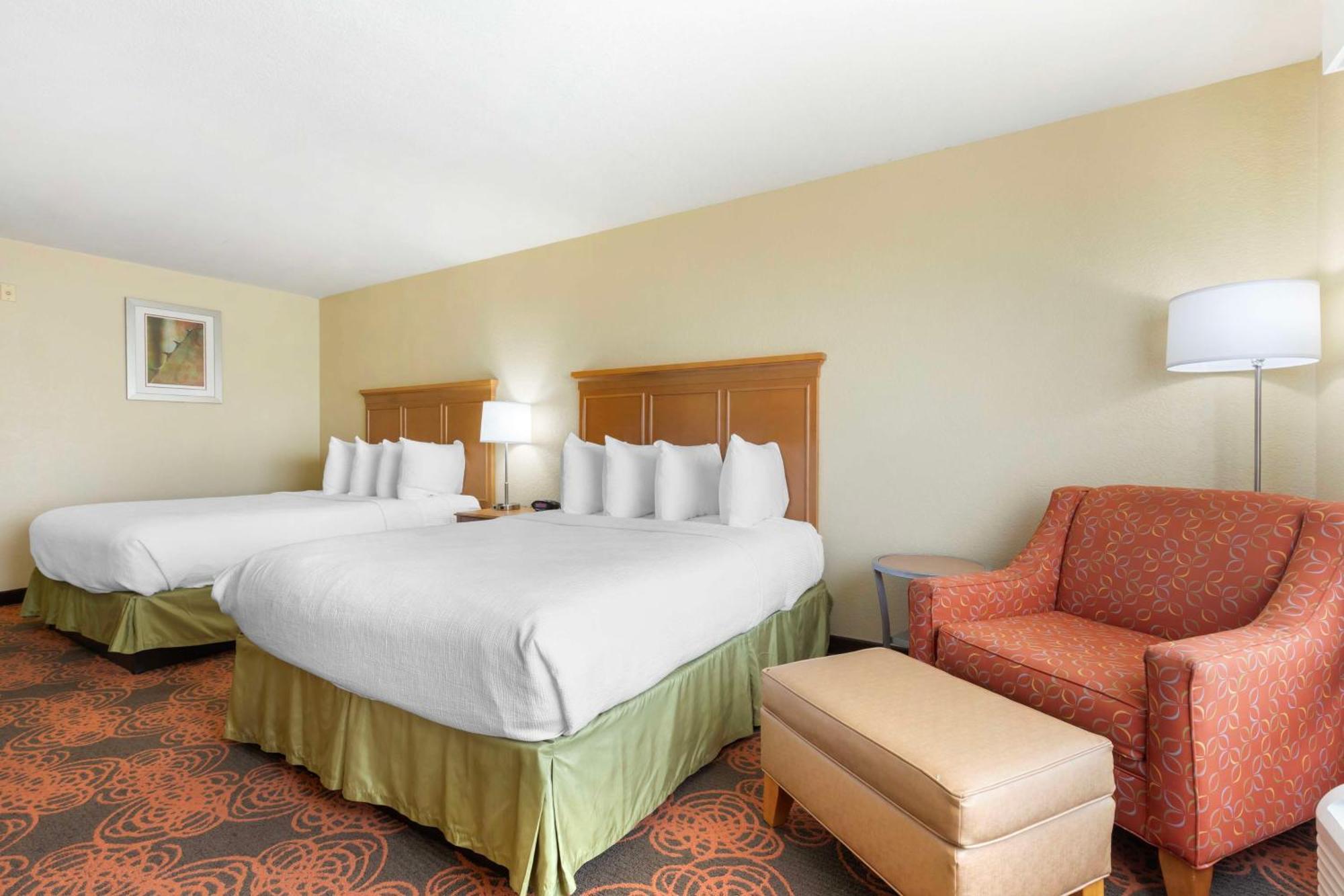 Best Western Plus Waco North Exterior photo