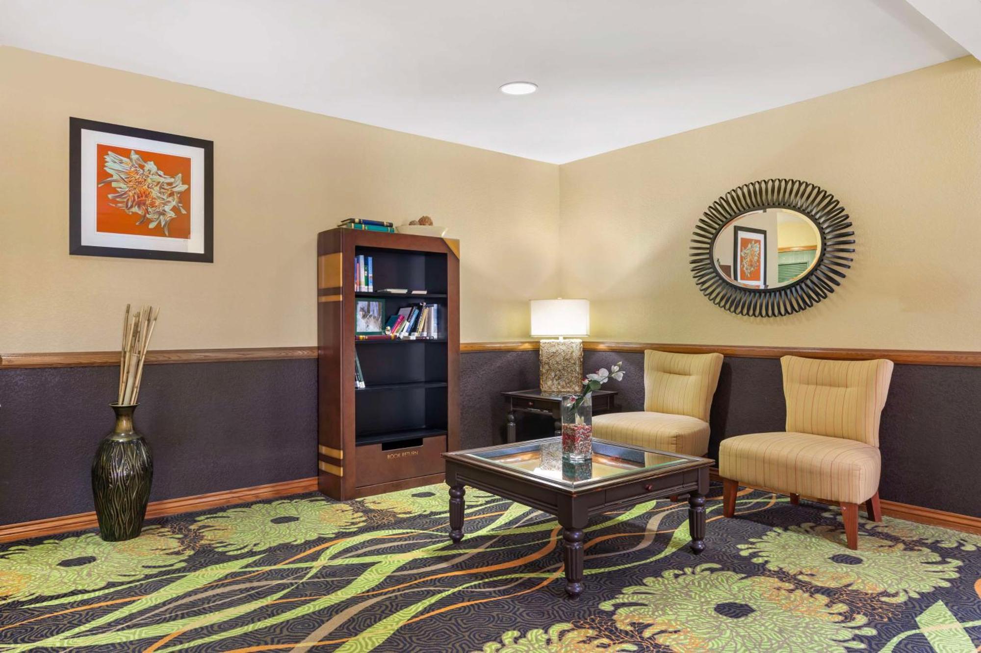 Best Western Plus Waco North Exterior photo